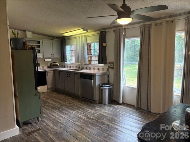 5507 Sandy Creek Court, Newton, NC 28658