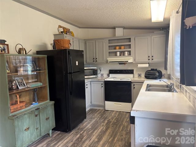5507 Sandy Creek Court, Newton, NC 28658