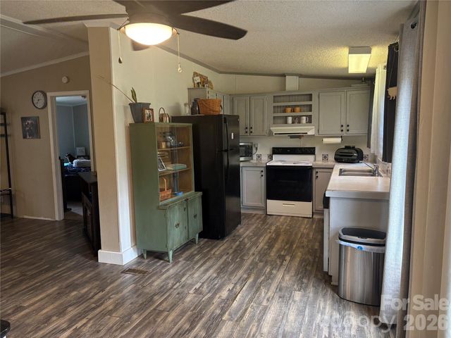 5507 Sandy Creek Court, Newton, NC 28658