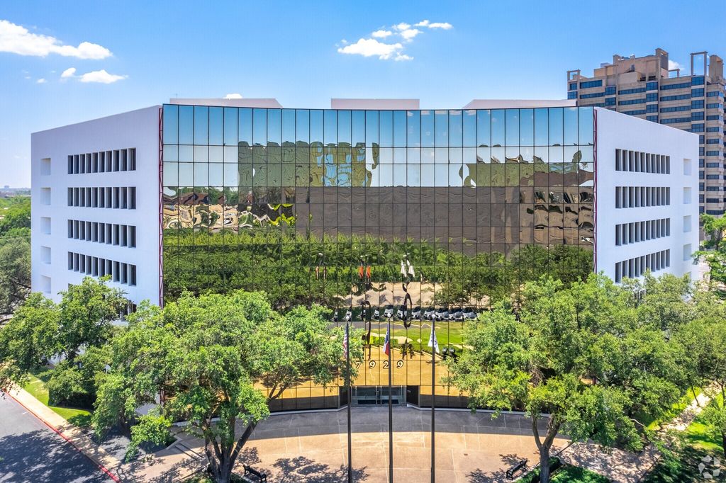 7929 Brookriver Drive 560, Dallas, TX 75247