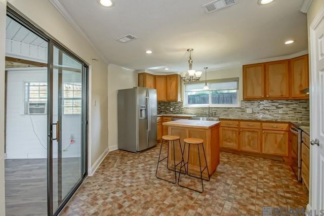 2331 Torrey Pine Dr, Baton Rouge, LA 70816