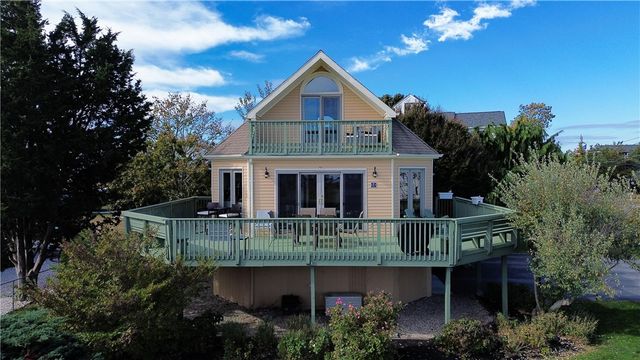 7 Elgin Street, Warwick, RI 02889