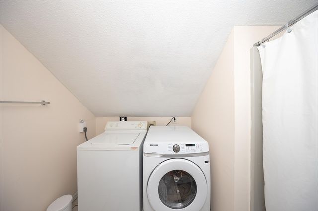 7 Elgin Street, Warwick, RI 02889