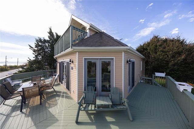 7 Elgin Street, Warwick, RI 02889