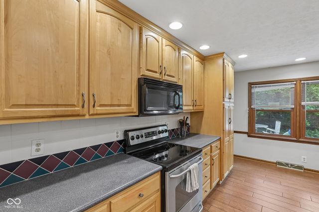 3020 Barnard Street, Indianapolis, IN 46268