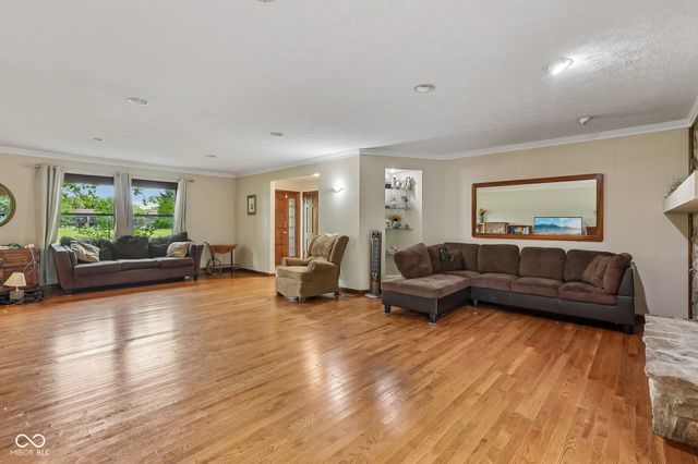 3020 Barnard Street, Indianapolis, IN 46268