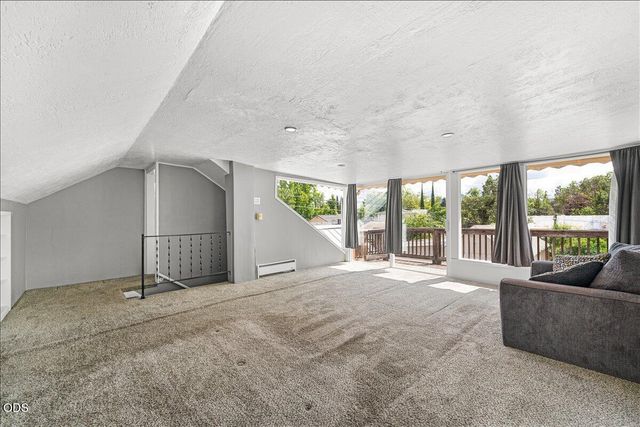 214 N Columbus Avenue, Medford, OR 97501