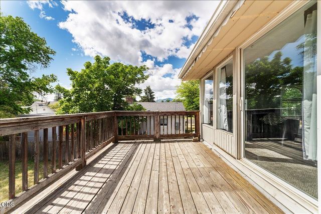 214 N Columbus Avenue, Medford, OR 97501