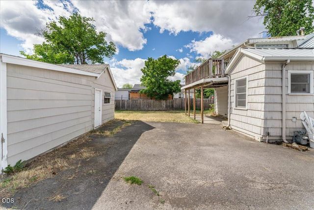 214 N Columbus Avenue, Medford, OR 97501