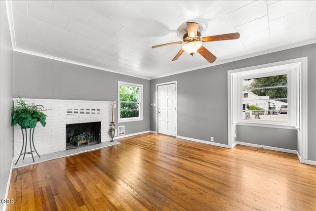214 N Columbus Avenue, Medford, OR 97501