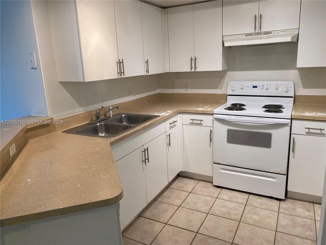 4177 N Haverhill Rd 808, West Palm Beach, FL 33417