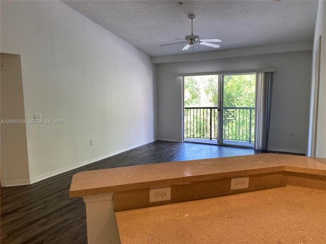4177 N Haverhill Rd 808, West Palm Beach, FL 33417