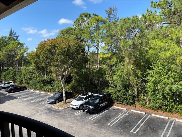 4177 N Haverhill Rd 808, West Palm Beach, FL 33417