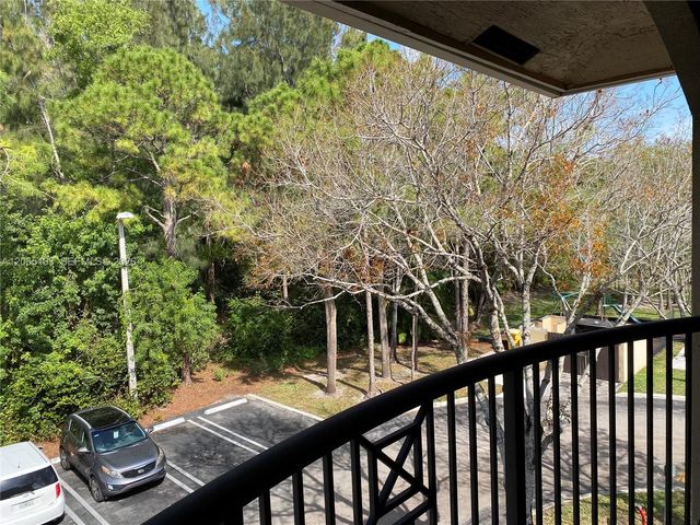 4177 N Haverhill Rd 808, West Palm Beach, FL 33417