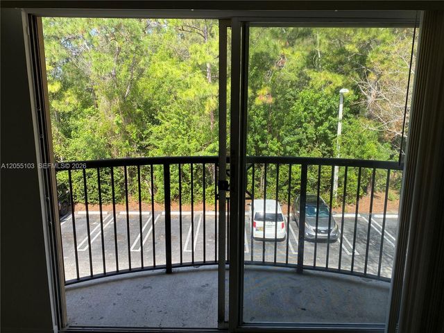 4177 N Haverhill Rd 808, West Palm Beach, FL 33417