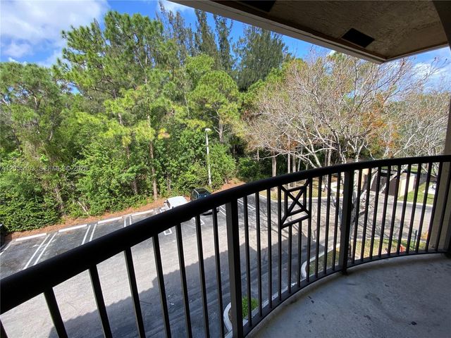 4177 N Haverhill Rd 808, West Palm Beach, FL 33417