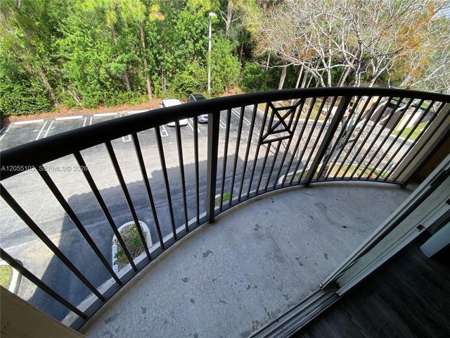 4177 N Haverhill Rd 808, West Palm Beach, FL 33417