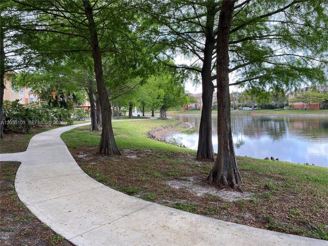 4177 N Haverhill Rd 808, West Palm Beach, FL 33417