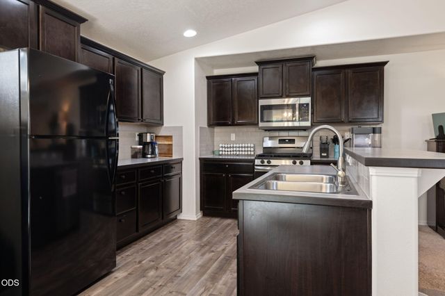 21184 Darnel Avenue, Bend, OR 97702