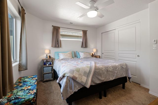 21184 Darnel Avenue, Bend, OR 97702
