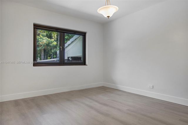 4530 N Jefferson Ave, Miami Beach, FL 33140