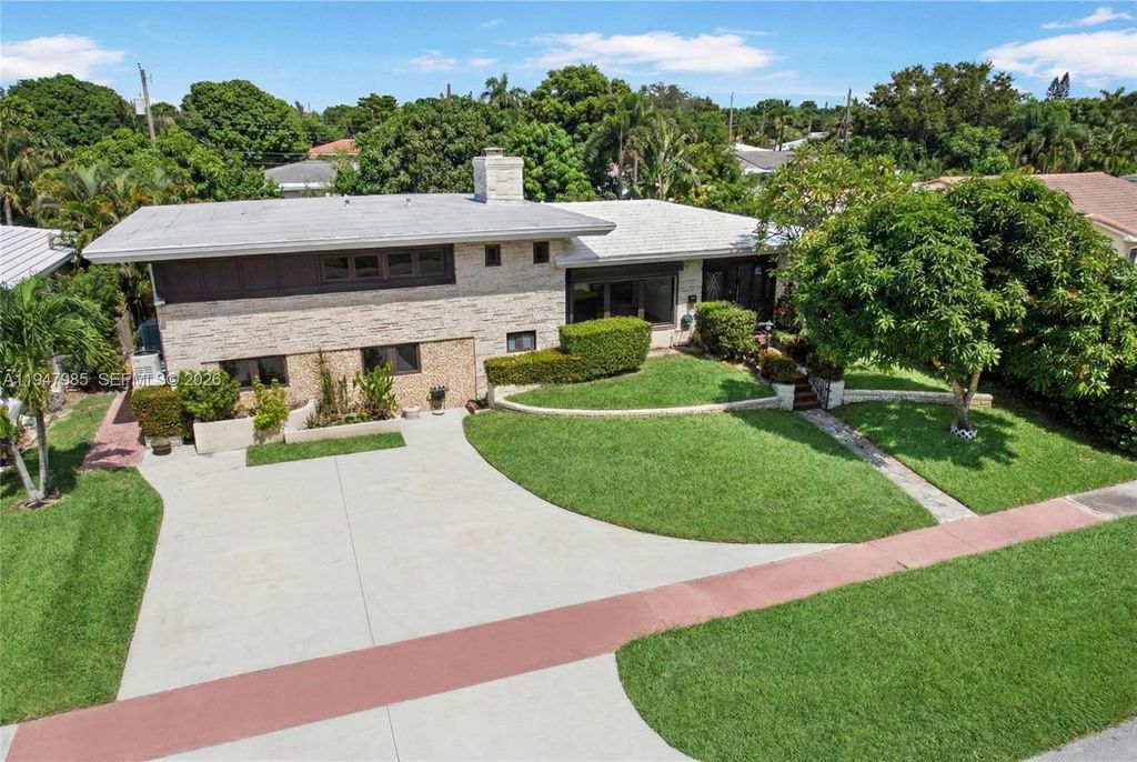 4530 N Jefferson Ave, Miami Beach, FL 33140