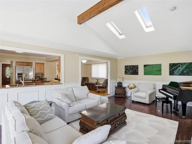 15693 Jennifer Drive, Macomb, MI 48044
