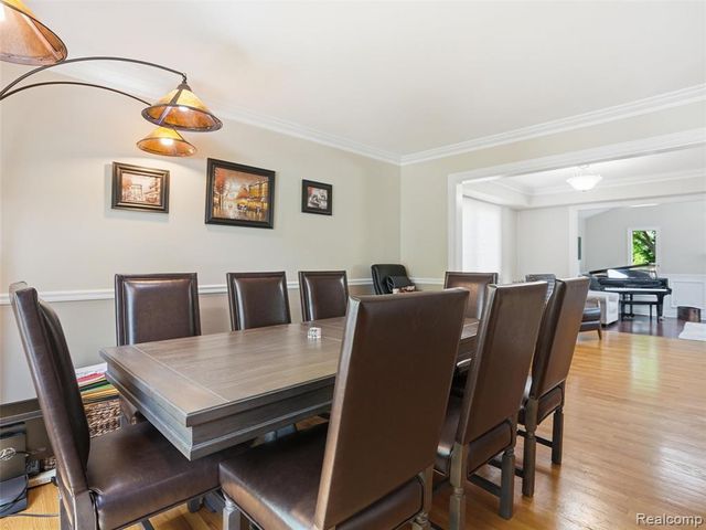 15693 Jennifer Drive, Macomb, MI 48044