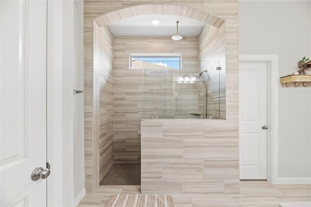 25102 Dovetail Cove Court, Tomball, TX 77375