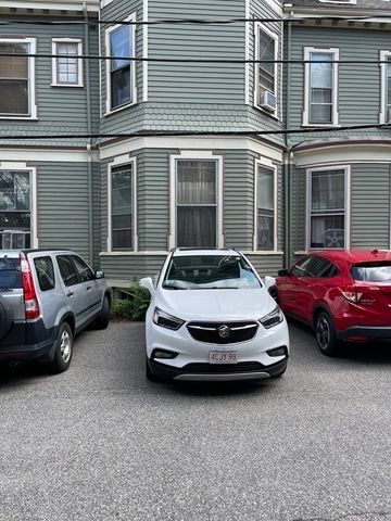 62 Cypress St 3, Brookline, MA 02445