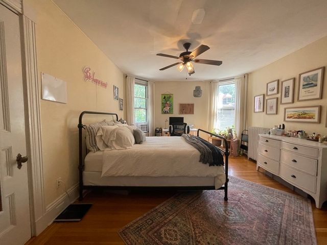 62 Cypress St 3, Brookline, MA 02445