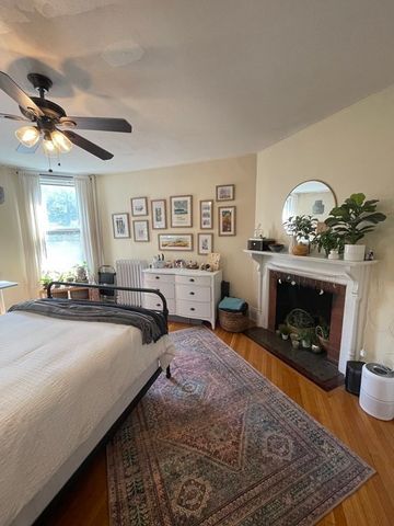 62 Cypress St 3, Brookline, MA 02445