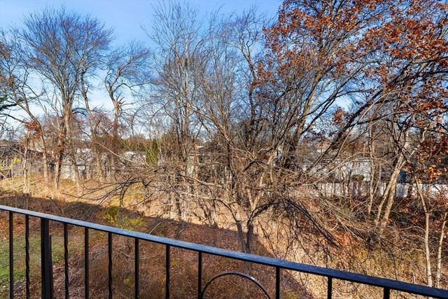 19 Fernview Ave 5, North Andover, MA 01845