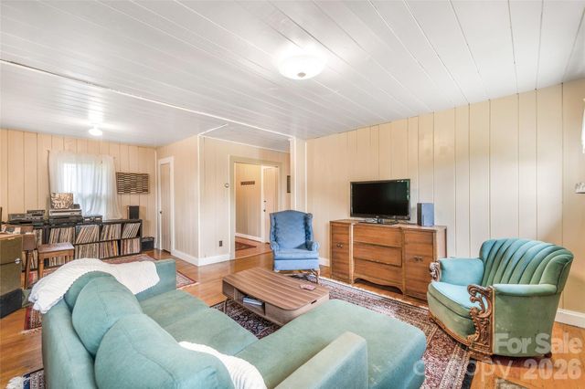 50 Rocky Branch Road, Waynesville, NC 28786