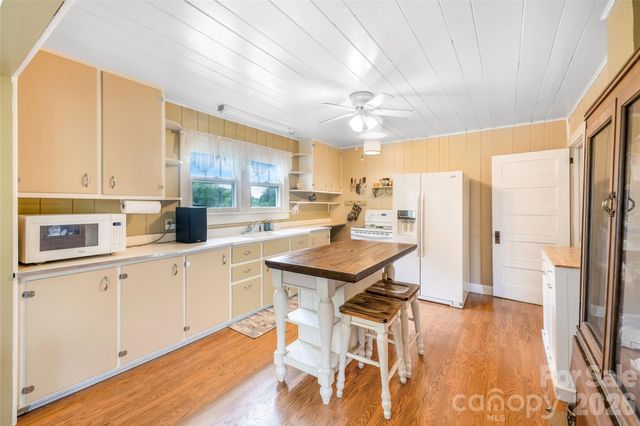 50 Rocky Branch Road, Waynesville, NC 28786