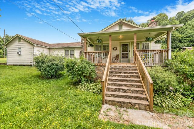 50 Rocky Branch Road, Waynesville, NC 28786