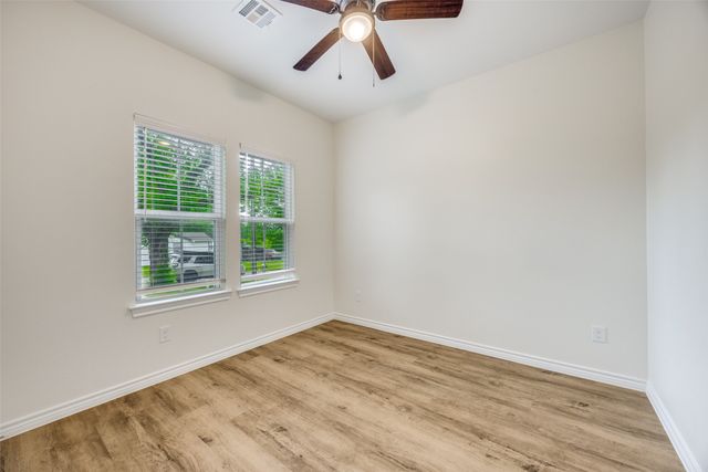 2901 S Scullin Avenue, Denison, TX 75020