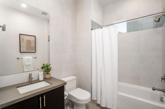 8570 Aspect Dr, San Diego, CA 92108