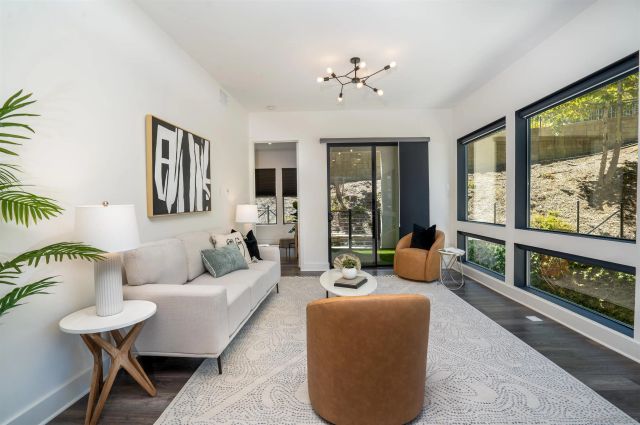 8570 Aspect Dr, San Diego, CA 92108