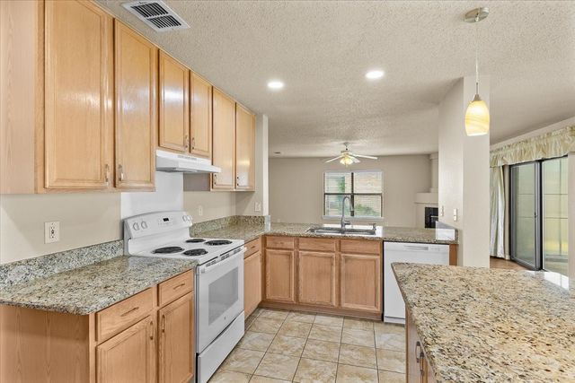 5253 Chessie Circle, Fort Worth, TX 76137