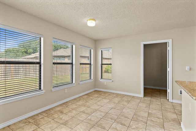 5253 Chessie Circle, Fort Worth, TX 76137