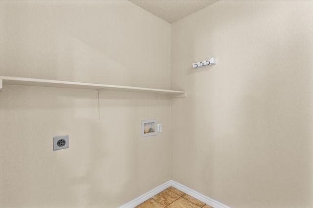 5253 Chessie Circle, Fort Worth, TX 76137