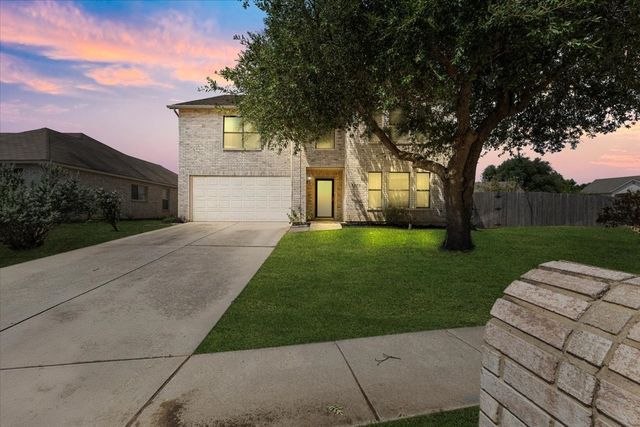 5253 Chessie Circle, Fort Worth, TX 76137