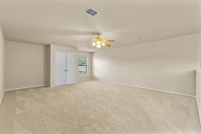 5253 Chessie Circle, Fort Worth, TX 76137