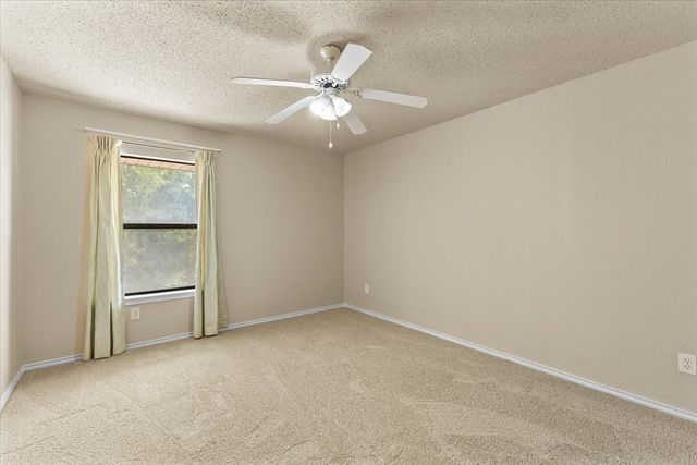 5253 Chessie Circle, Fort Worth, TX 76137