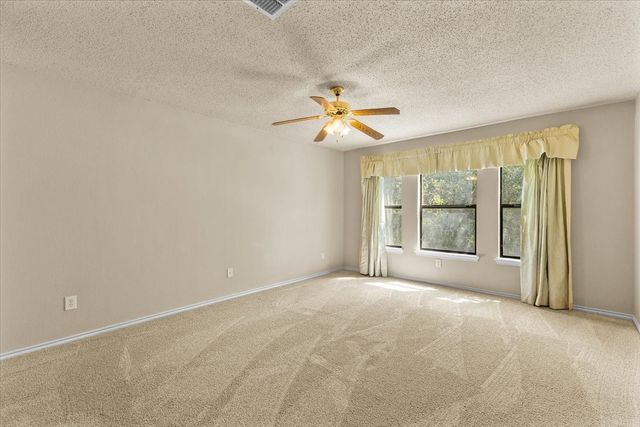 5253 Chessie Circle, Fort Worth, TX 76137