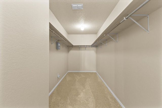 5253 Chessie Circle, Fort Worth, TX 76137