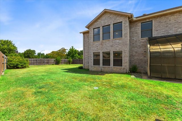 5253 Chessie Circle, Fort Worth, TX 76137