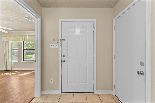 5253 Chessie Circle, Fort Worth, TX 76137