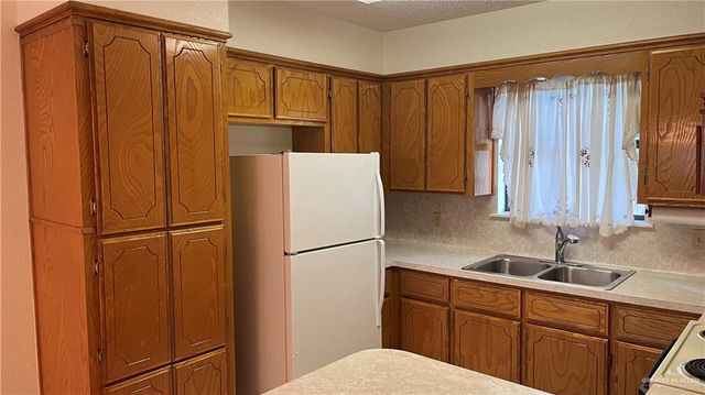 803 E Los Torritos Street, Weslaco, TX 78596